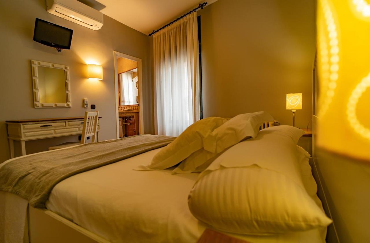 Hotel Alfonso IX (Adults Only) Caceres Exterior photo