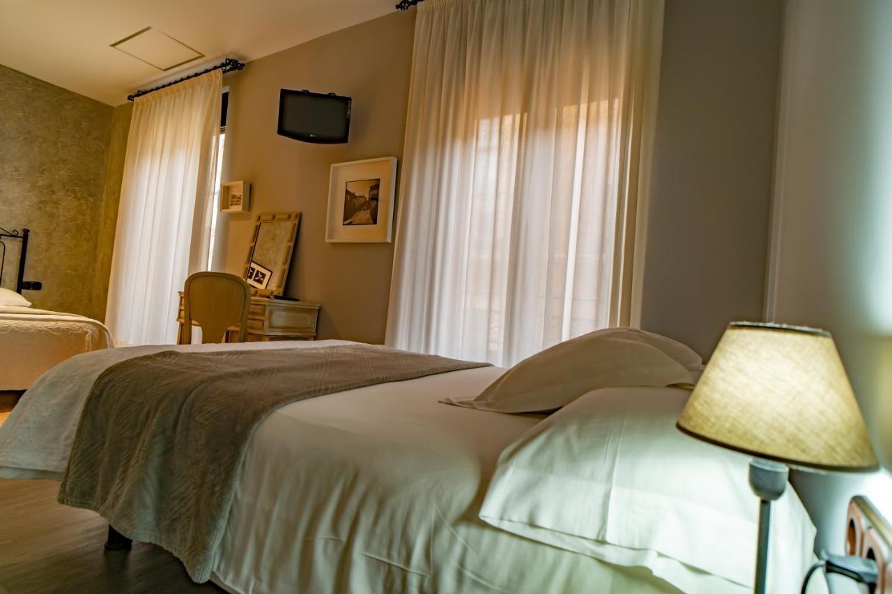 Hotel Alfonso IX (Adults Only) Caceres Exterior photo
