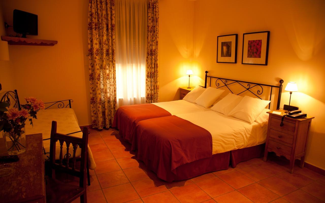 Hotel Alfonso IX (Adults Only) Caceres Exterior photo